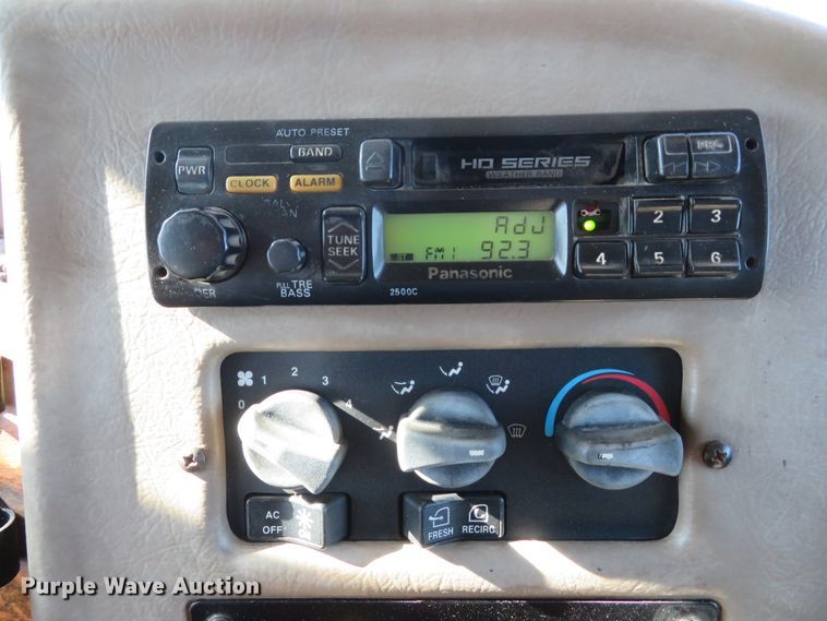 image for item FP9445 1999 Peterbilt 330  dump truck