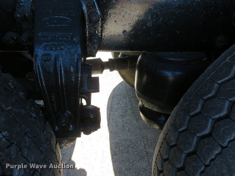 image for item FP9445 1999 Peterbilt 330  dump truck