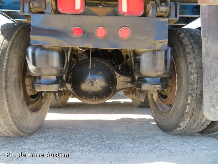 image for item FP9445 1999 Peterbilt 330  dump truck