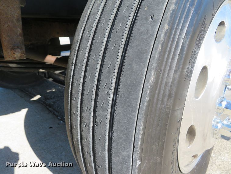 image for item FP9445 1999 Peterbilt 330  dump truck