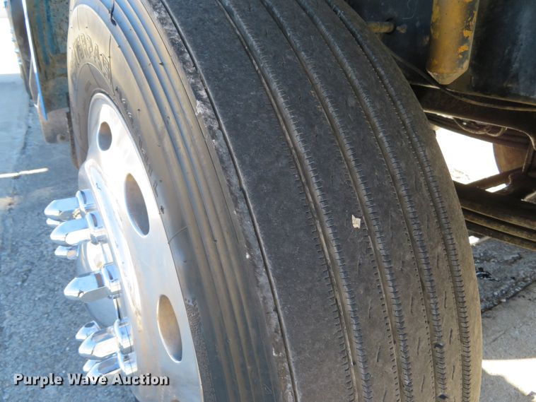 image for item FP9445 1999 Peterbilt 330  dump truck