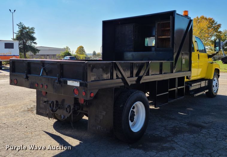 image for item GO9482 2008 GMC C7500  Crew Cab dump truck