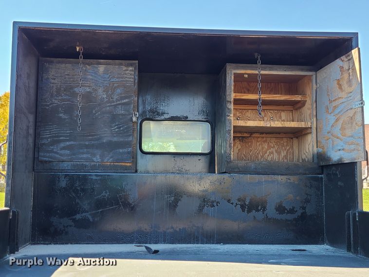 image for item GO9482 2008 GMC C7500  Crew Cab dump truck