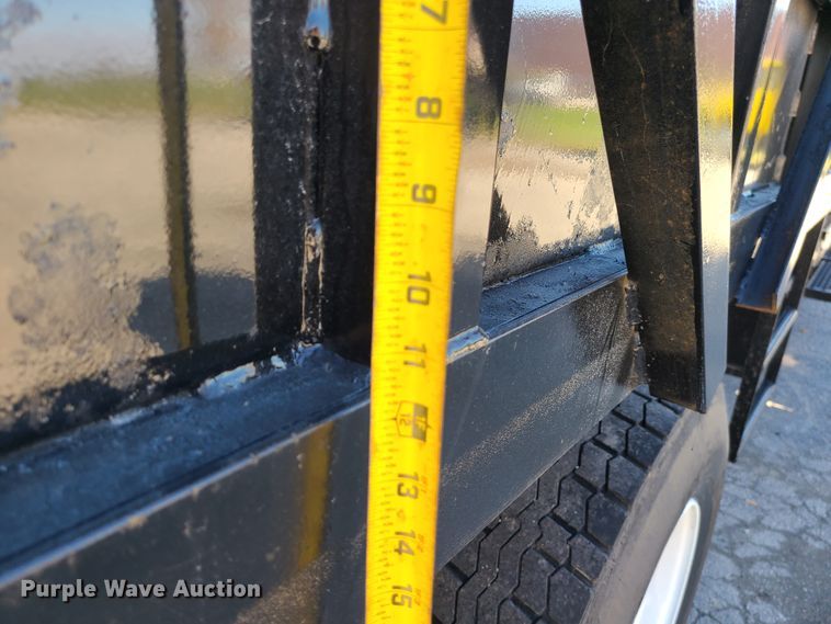 image for item GO9482 2008 GMC C7500  Crew Cab dump truck