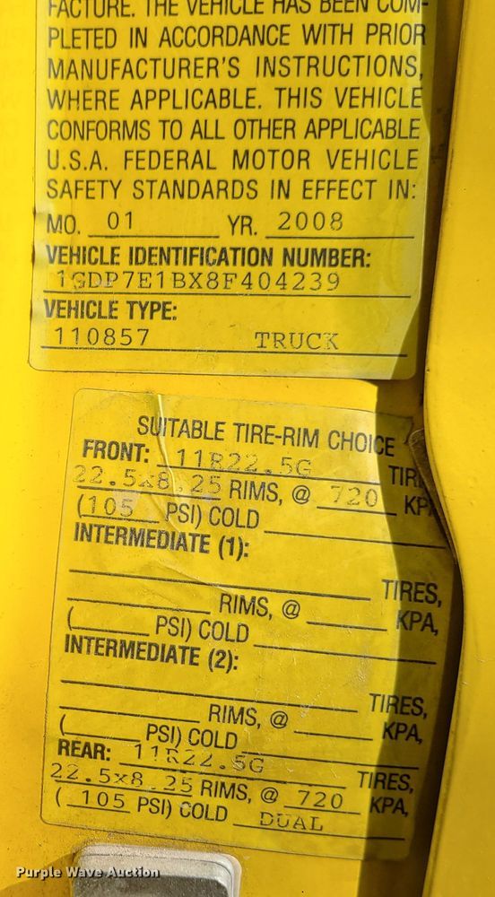 image for item GO9482 2008 GMC C7500  Crew Cab dump truck