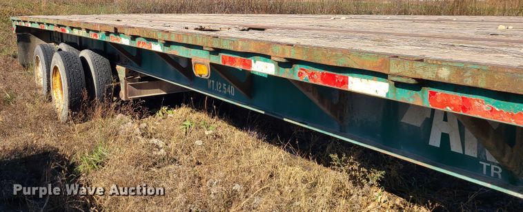 image for item GO9498 1998 Fontaine  flatbed trailer