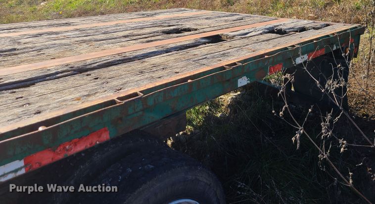 image for item GO9498 1998 Fontaine  flatbed trailer