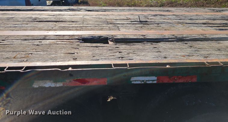 image for item GO9498 1998 Fontaine  flatbed trailer