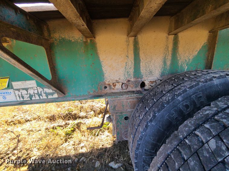 image for item GO9498 1998 Fontaine  flatbed trailer