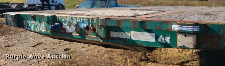 image for item GO9498 1998 Fontaine  flatbed trailer