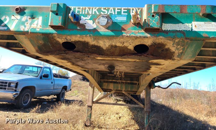 image for item GO9498 1998 Fontaine  flatbed trailer