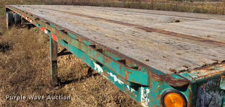 image for item GO9498 1998 Fontaine  flatbed trailer