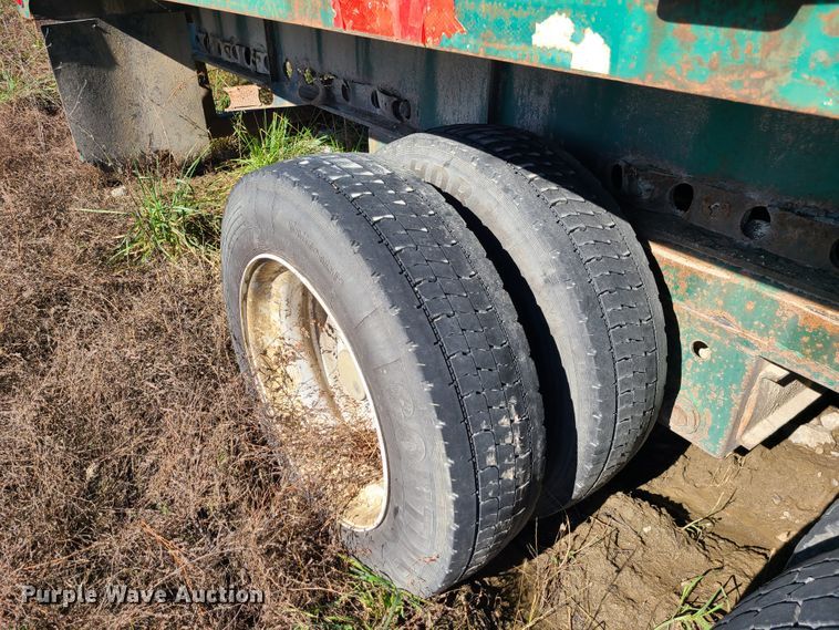 image for item GO9498 1998 Fontaine  flatbed trailer