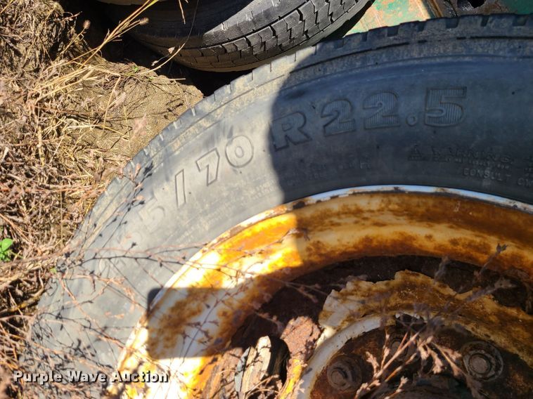 image for item GO9498 1998 Fontaine  flatbed trailer