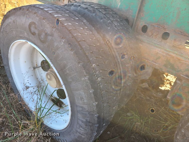 image for item GO9498 1998 Fontaine  flatbed trailer