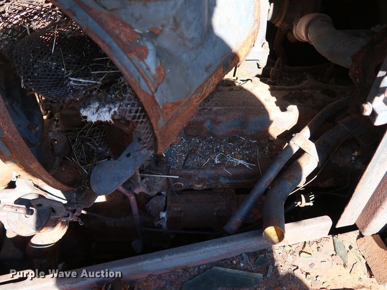 image for item HK9745 1988 Caterpillar D6H  dozer