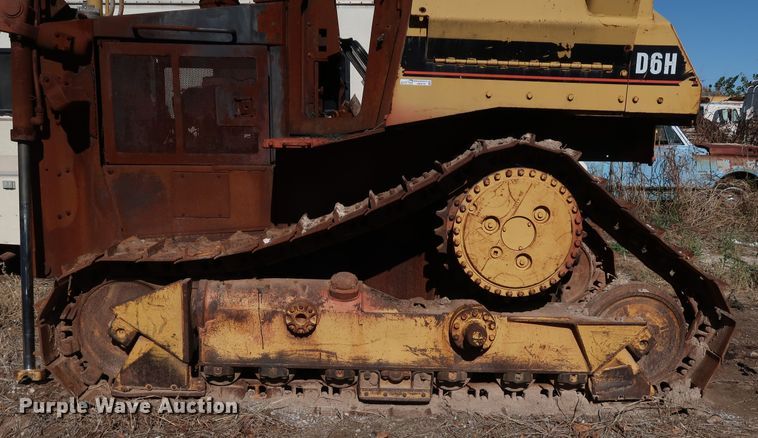 image for item HK9745 1988 Caterpillar D6H  dozer