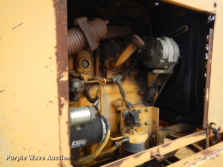 image for item HT9486 1988 Ingram 9-2800-PA  pneumatic roller