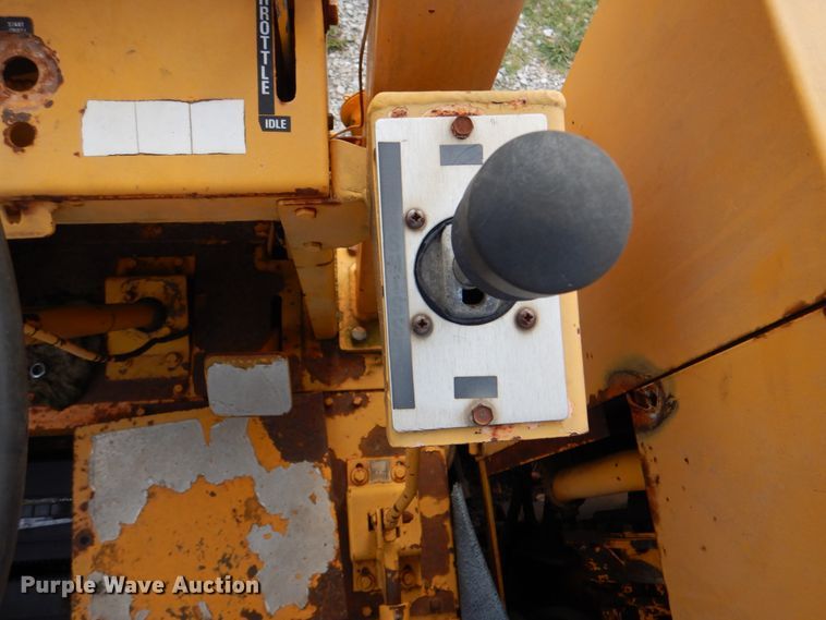 image for item HT9486 1988 Ingram 9-2800-PA  pneumatic roller