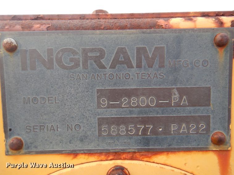 image for item HT9486 1988 Ingram 9-2800-PA  pneumatic roller