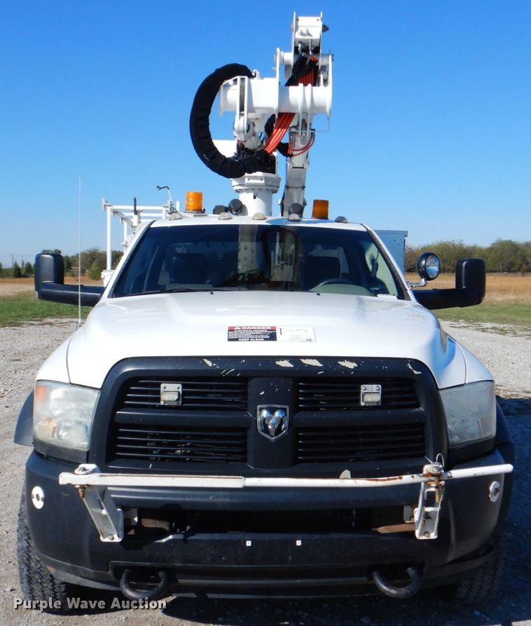 image for item HT9497 2012 Dodge Ram 5500HD  bucket truck