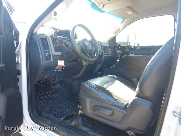 image for item HT9497 2012 Dodge Ram 5500HD  bucket truck