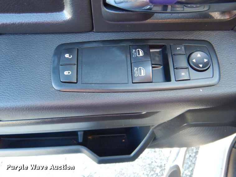 image for item HT9497 2012 Dodge Ram 5500HD  bucket truck