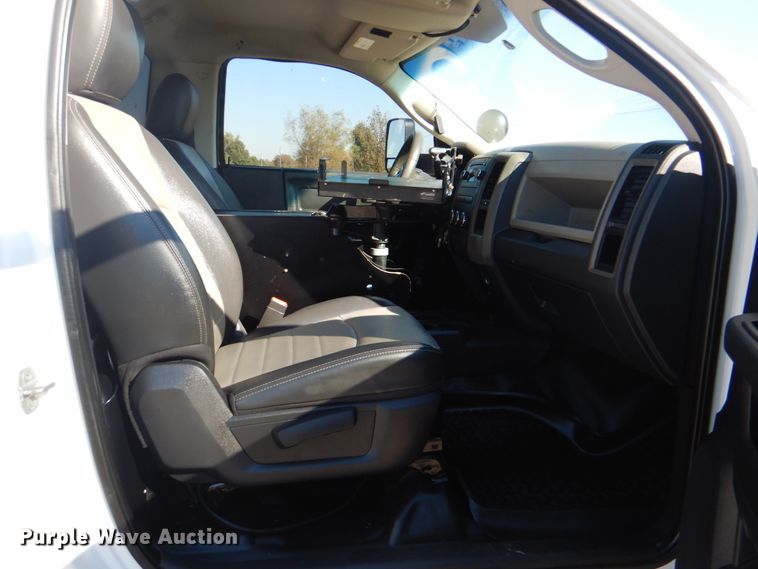 image for item HT9497 2012 Dodge Ram 5500HD  bucket truck