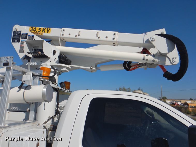 image for item HT9497 2012 Dodge Ram 5500HD  bucket truck