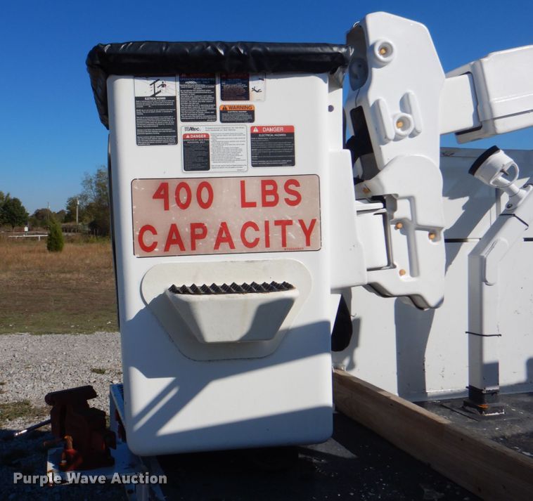 image for item HT9497 2012 Dodge Ram 5500HD  bucket truck