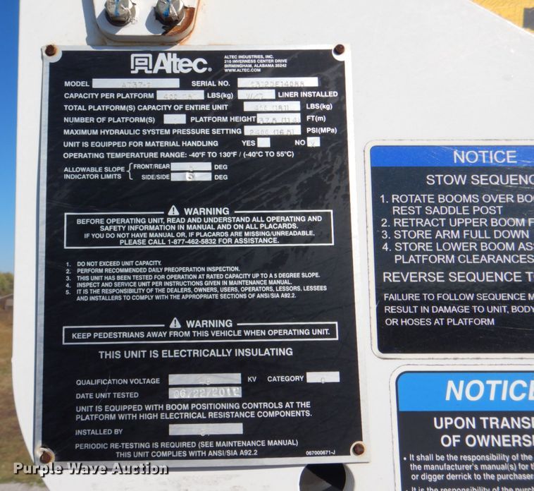 image for item HT9497 2012 Dodge Ram 5500HD  bucket truck