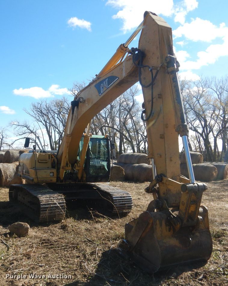 image for item HU9315 2004 Caterpillar 325CL  excavator