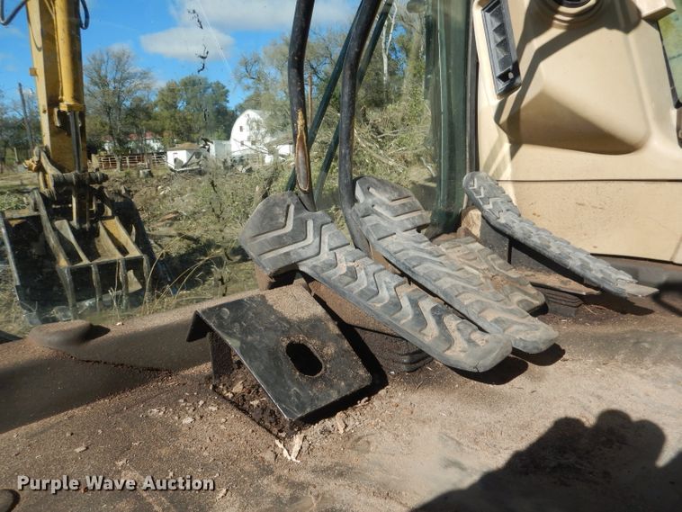 image for item HU9315 2004 Caterpillar 325CL  excavator