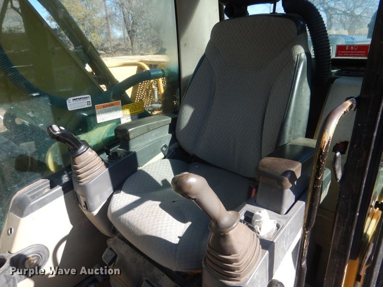 image for item HU9315 2004 Caterpillar 325CL  excavator