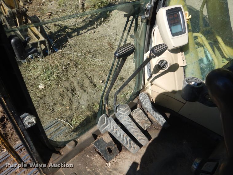 image for item HU9315 2004 Caterpillar 325CL  excavator