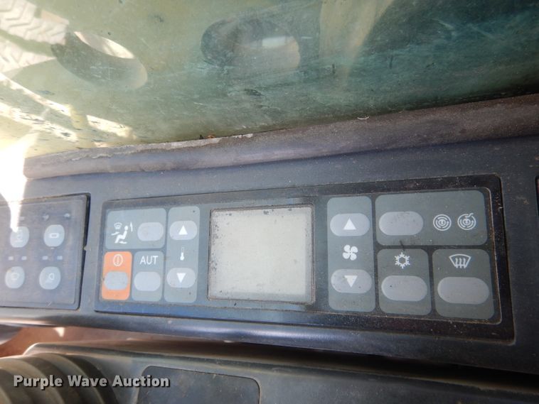 image for item HU9315 2004 Caterpillar 325CL  excavator