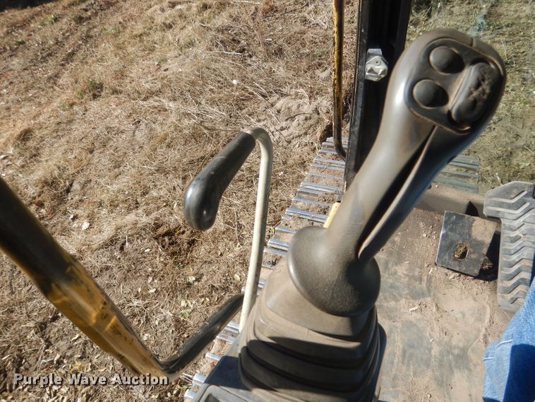 image for item HU9315 2004 Caterpillar 325CL  excavator