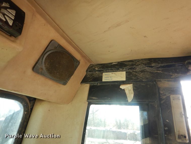 image for item HU9315 2004 Caterpillar 325CL  excavator