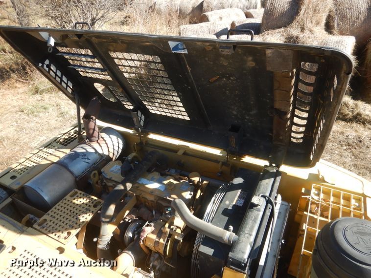 image for item HU9315 2004 Caterpillar 325CL  excavator