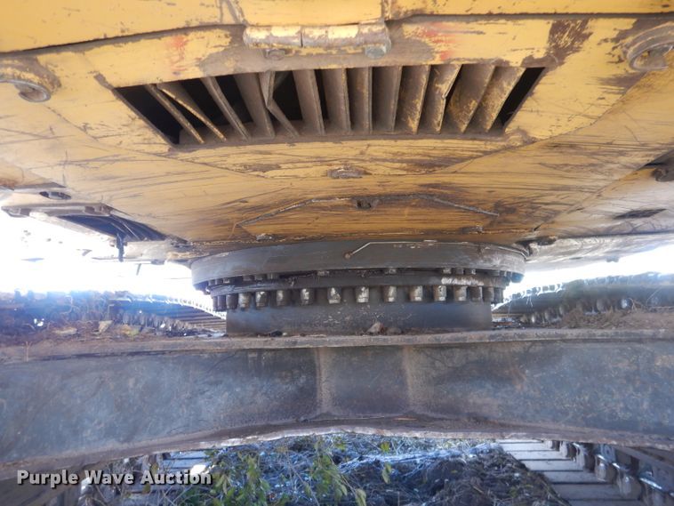 image for item HU9315 2004 Caterpillar 325CL  excavator