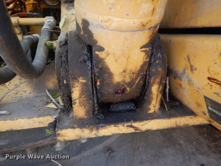 image for item HU9315 2004 Caterpillar 325CL  excavator