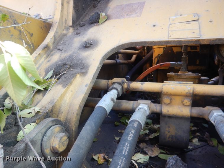 image for item HU9315 2004 Caterpillar 325CL  excavator