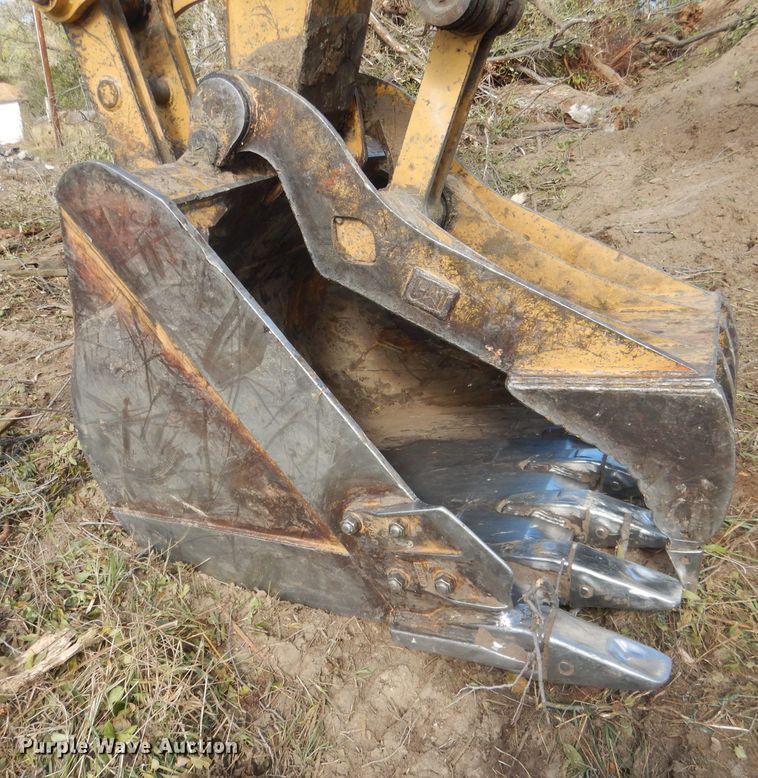 image for item HU9315 2004 Caterpillar 325CL  excavator
