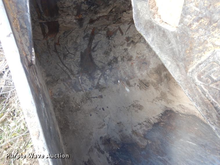 image for item HU9315 2004 Caterpillar 325CL  excavator