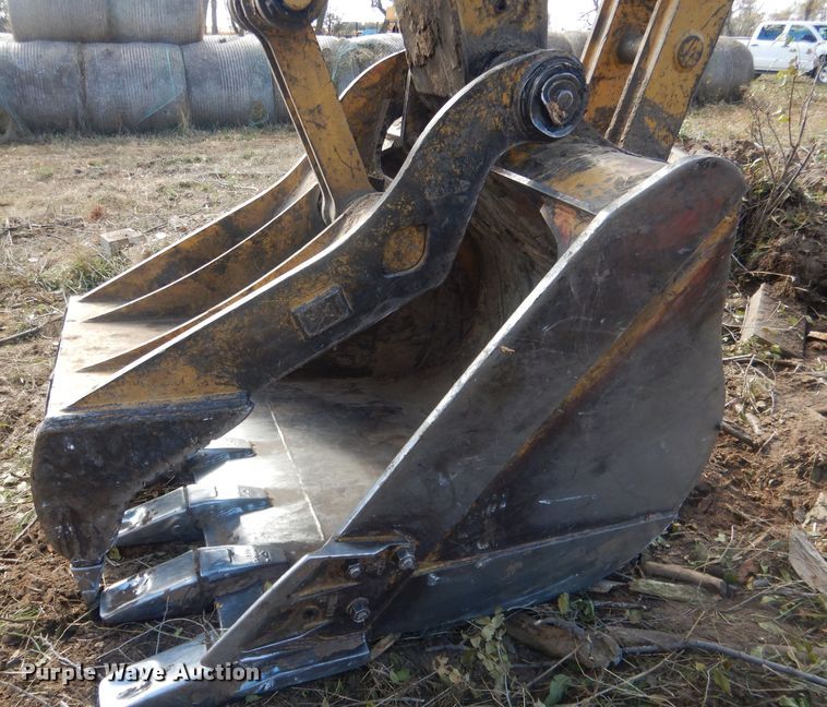image for item HU9315 2004 Caterpillar 325CL  excavator