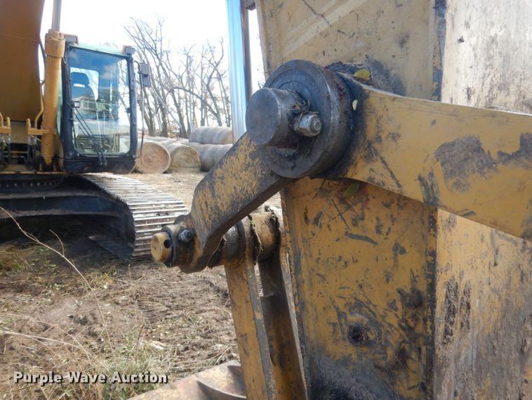 image for item HU9315 2004 Caterpillar 325CL  excavator