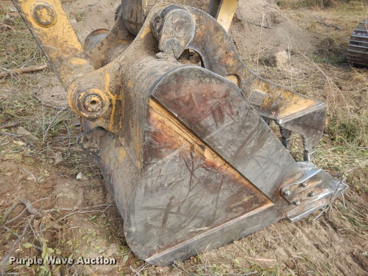 image for item HU9315 2004 Caterpillar 325CL  excavator