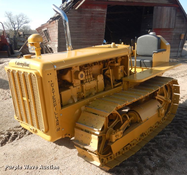 image for item HU9325 1938 Caterpillar D2  crawler tractor
