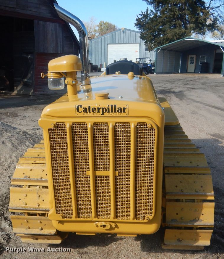 image for item HU9325 1938 Caterpillar D2  crawler tractor