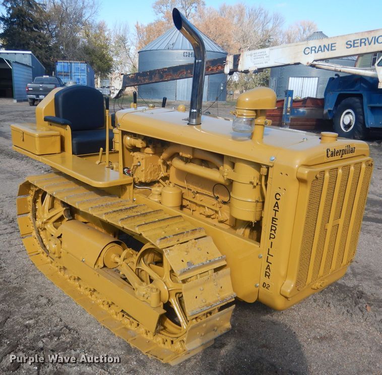 image for item HU9325 1938 Caterpillar D2  crawler tractor